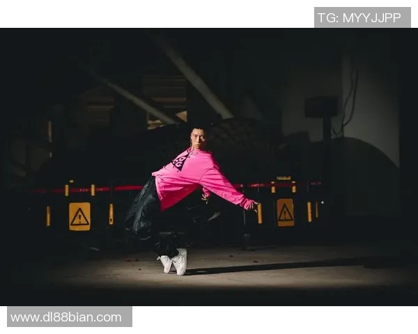 杭州街舞队配合引发热议舞者之间的默契与争议探讨