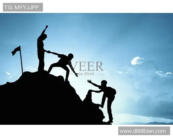 杭州攀岩队战术探讨：聚焦攀岩技术与团队协作的完美结合